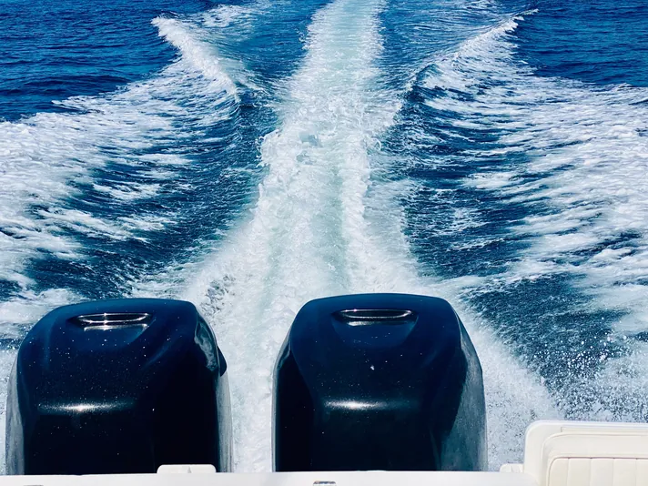 Service și mentenanță pentru bărci MarineLife